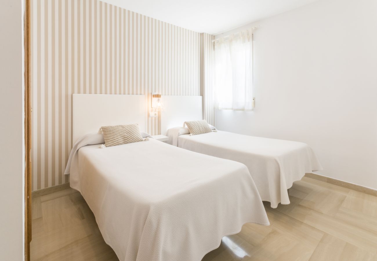 Apartamento en Playa de Gandía - 40. AG AIGUABLAVA 7-3