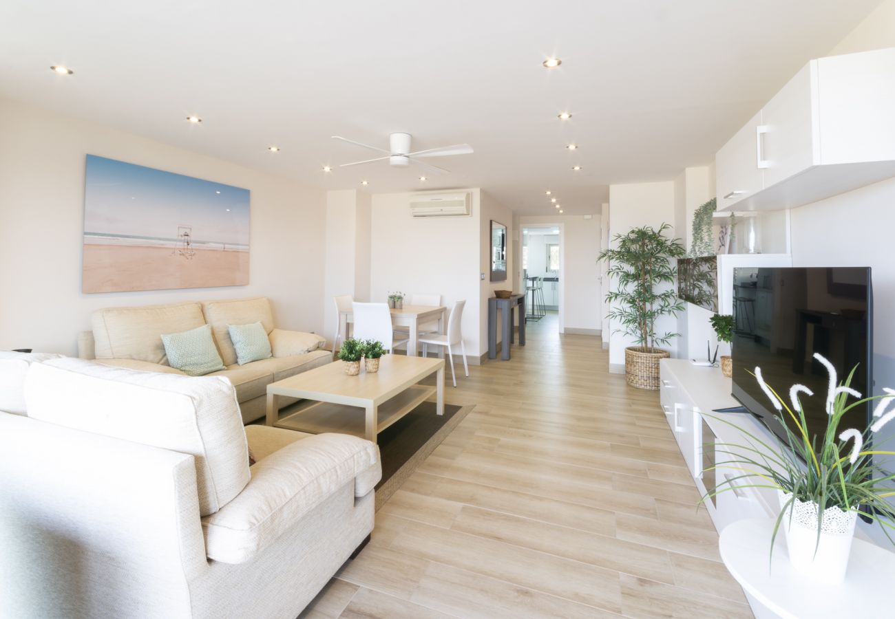 apartamento lujo primera línea playa Gandia amplia terraza wifi