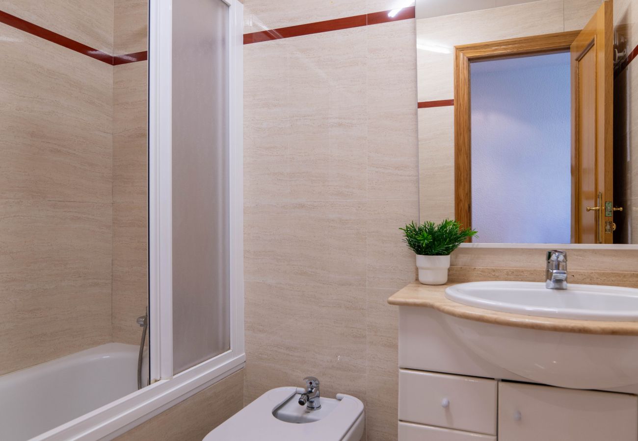 Apartamento en Playa de Gandía - 40. AG AIGUABLAVA 3-3