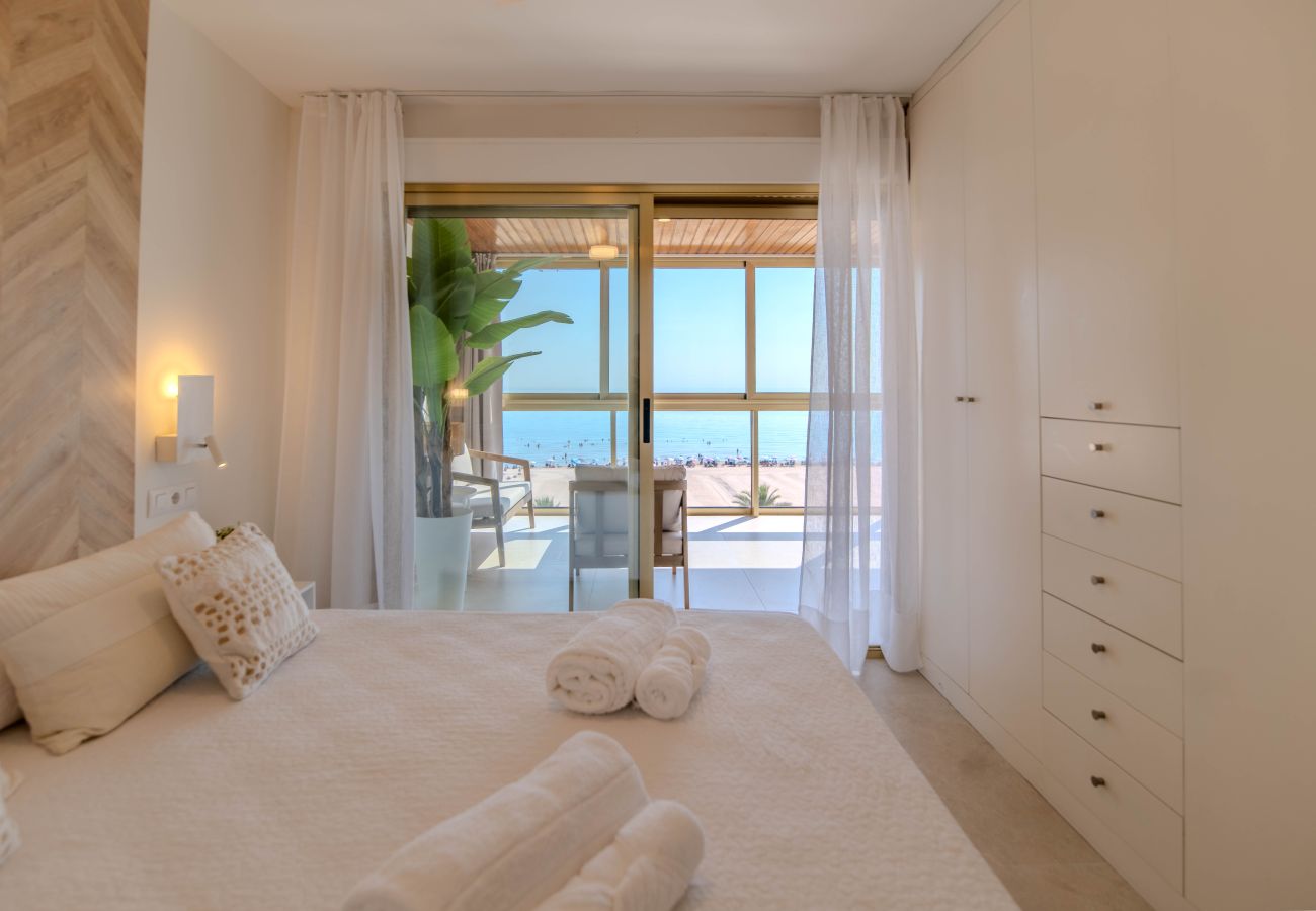 Apartment in Playa de Gandía - 02. AG BERMUDAS 6H PREMIUM