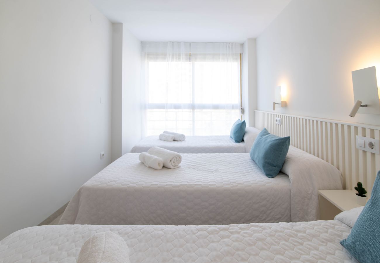 Appartement à Playa de Gandía - 02. AG BERMUDAS 6H PREMIUM
